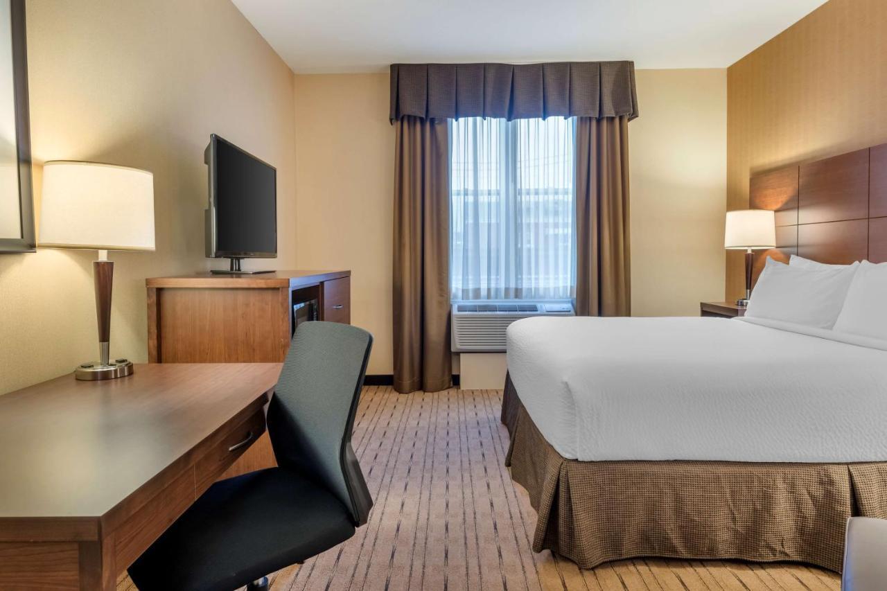 Best Western Plus, Bathurst Hotel & Suites Exterior photo